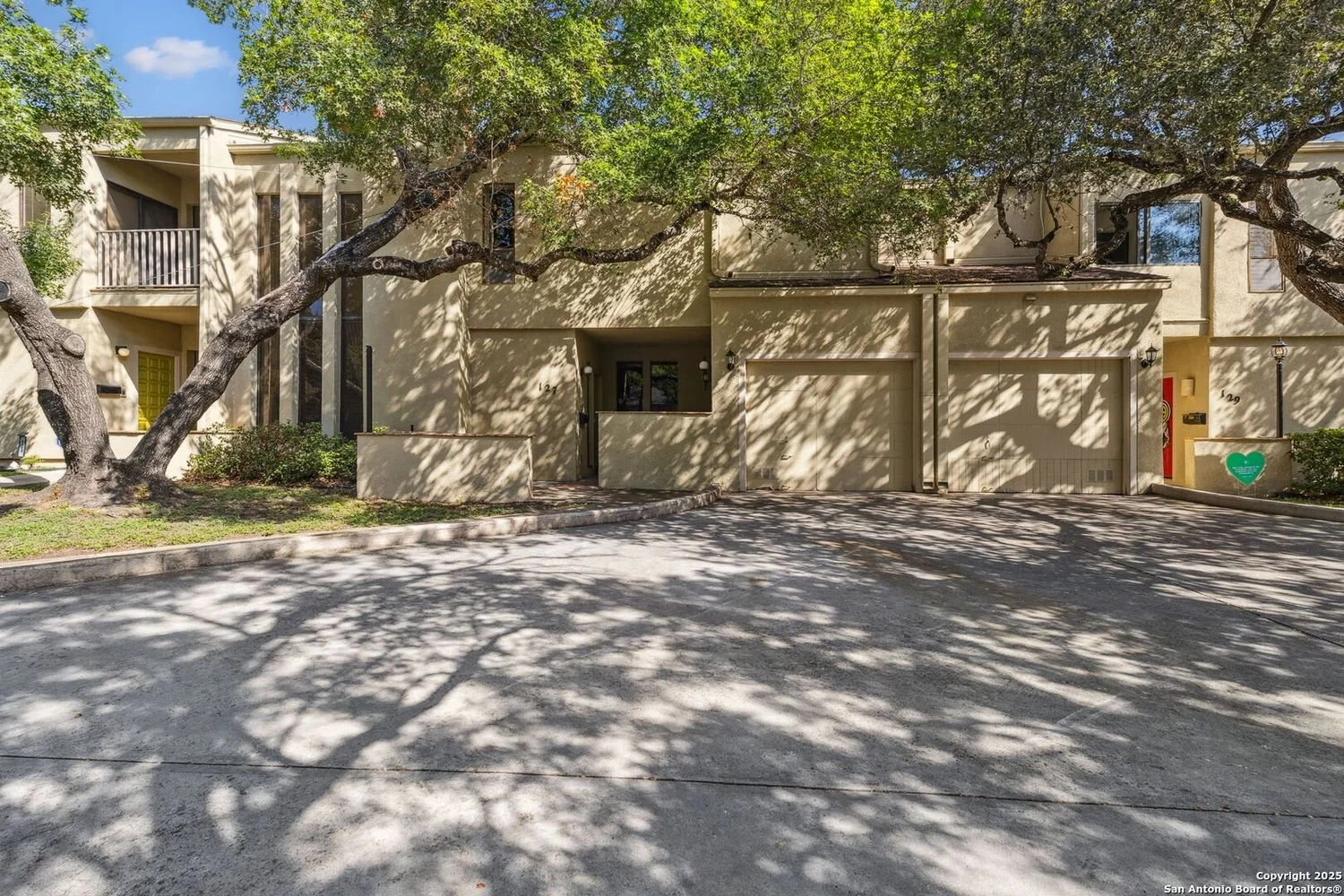 A Retro Townhome in San Antonio, TX - $625,000
