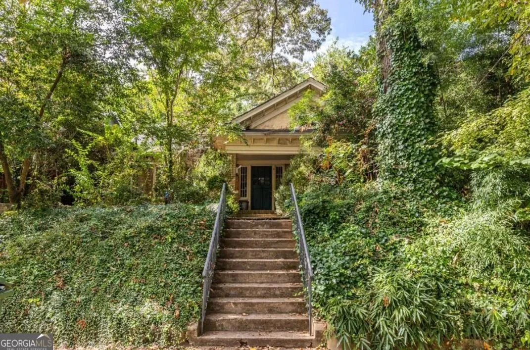 A Craftsman in Need of Restoration - $499,000