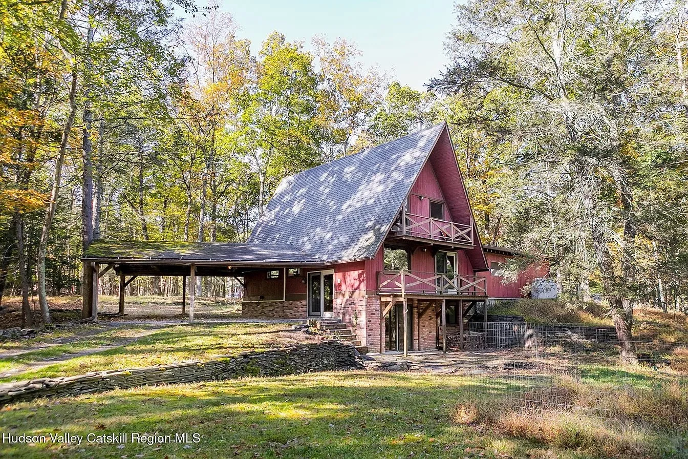 One Acre in Woodstock, NY - $549,000