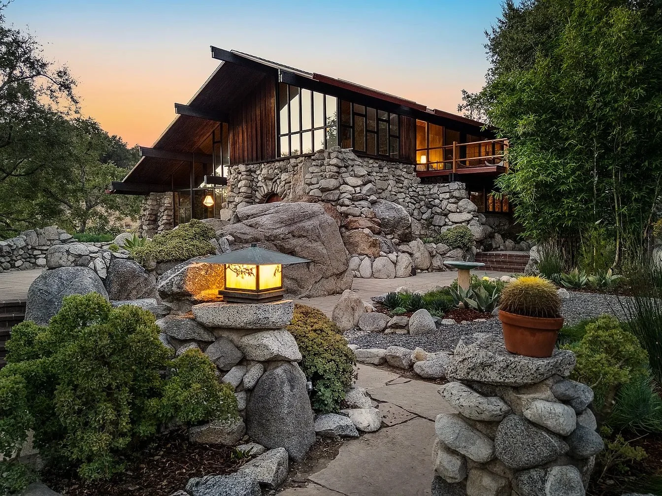 Over 2 Acres in Altadena, CA - $3,200,000