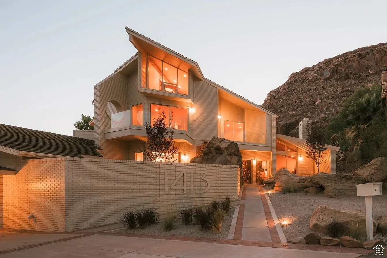 A  Thomas A. Dobrusky Design in Saint George, UT - $2,500,000