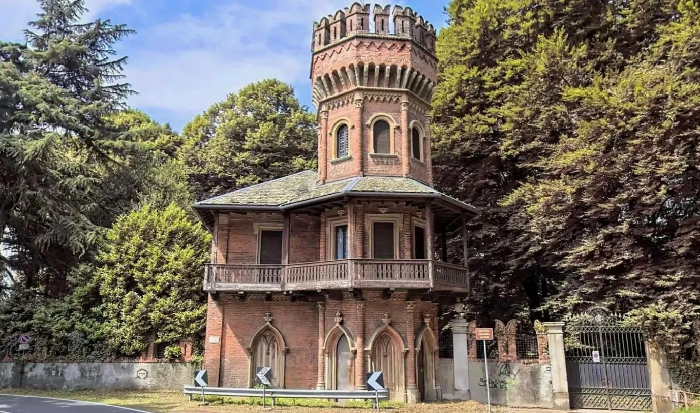 A Former Gatehouse in Italy - €1,600,000