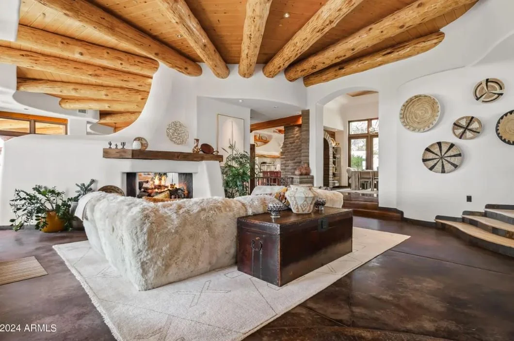 A Lee Hutchison Design on 3.4 Acres - $4,825,000