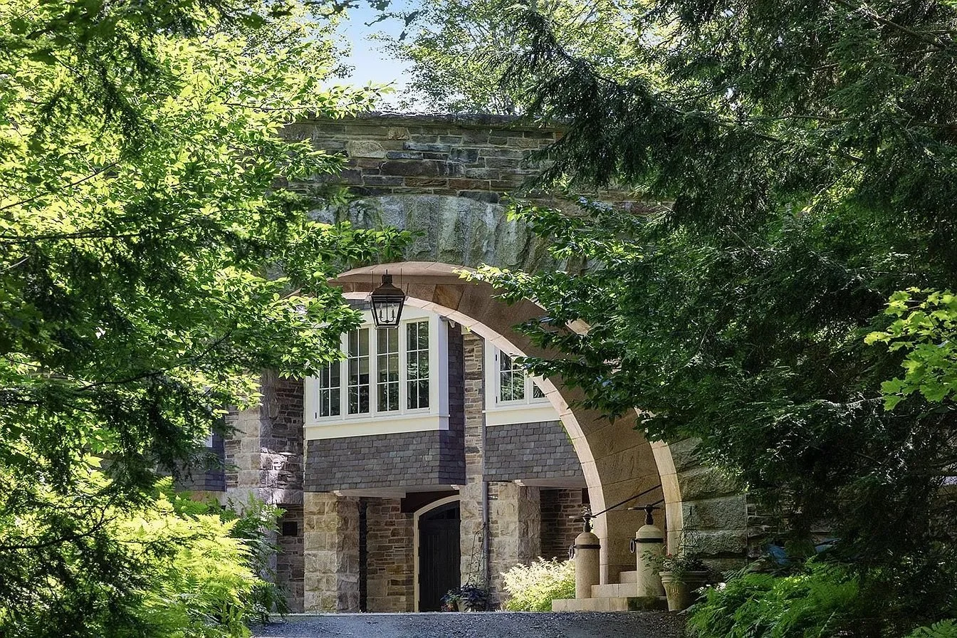 395 Acres in Barnard, VT - $39,000,000