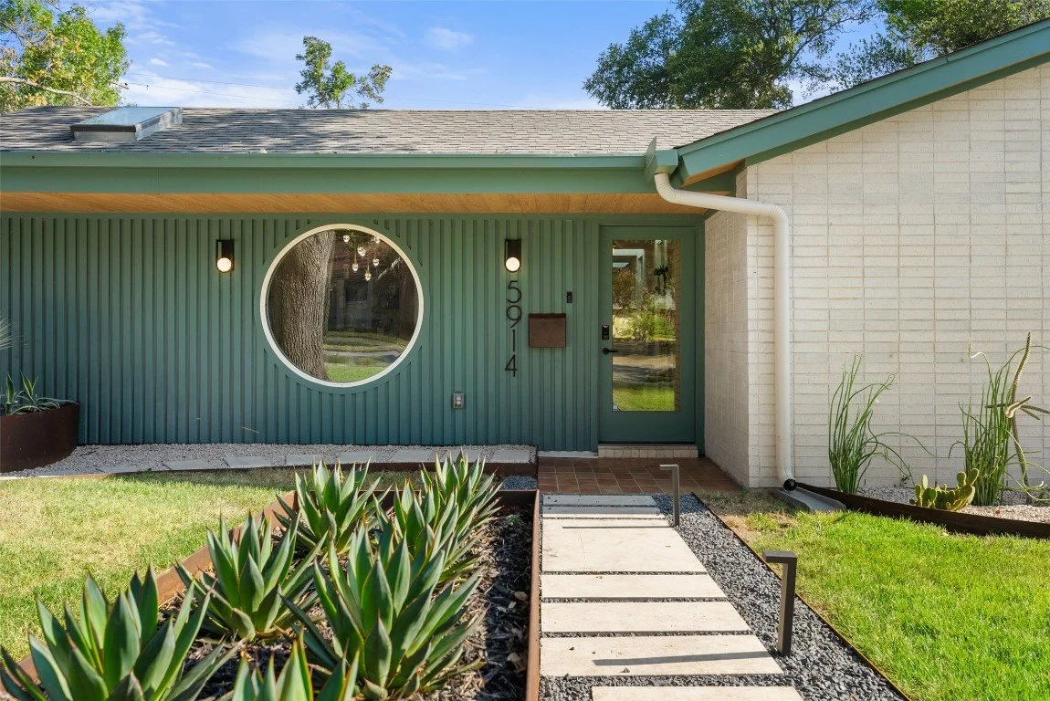 Soft Curves in Austin, TX - $2,595,000
