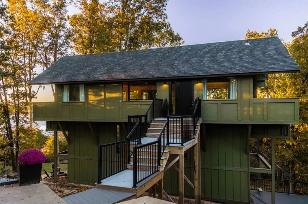 Lake Views in Rogers, AR - $1,350,000