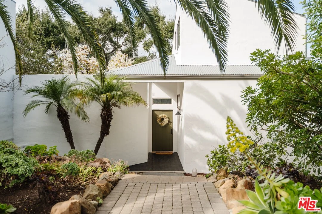 2.5 Acres in Topanga, CA - $3,899,000