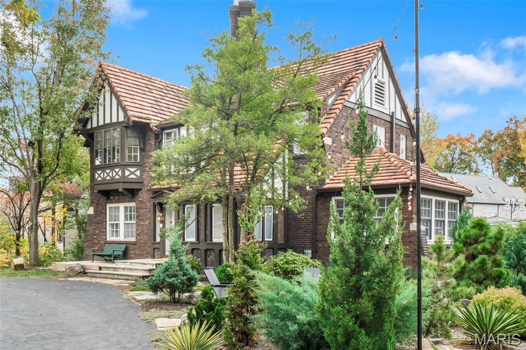 A Tudor in Claverach Park, Saint Louis - $975,000