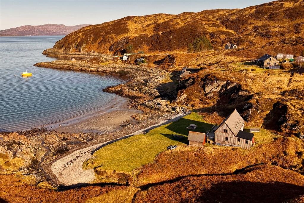 Off Grid in Scotland - £395,000