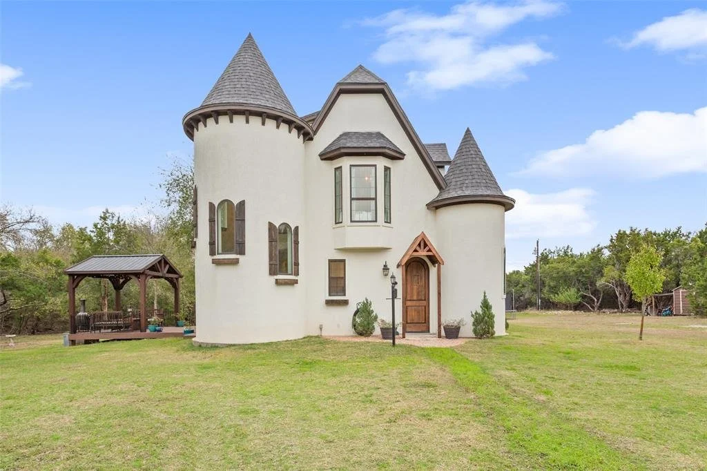Over 5 Acres in China Spring, TX - $599,995