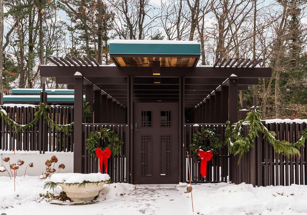 A Bob Holdeman Design in Traverse City, MI - $1,300,000