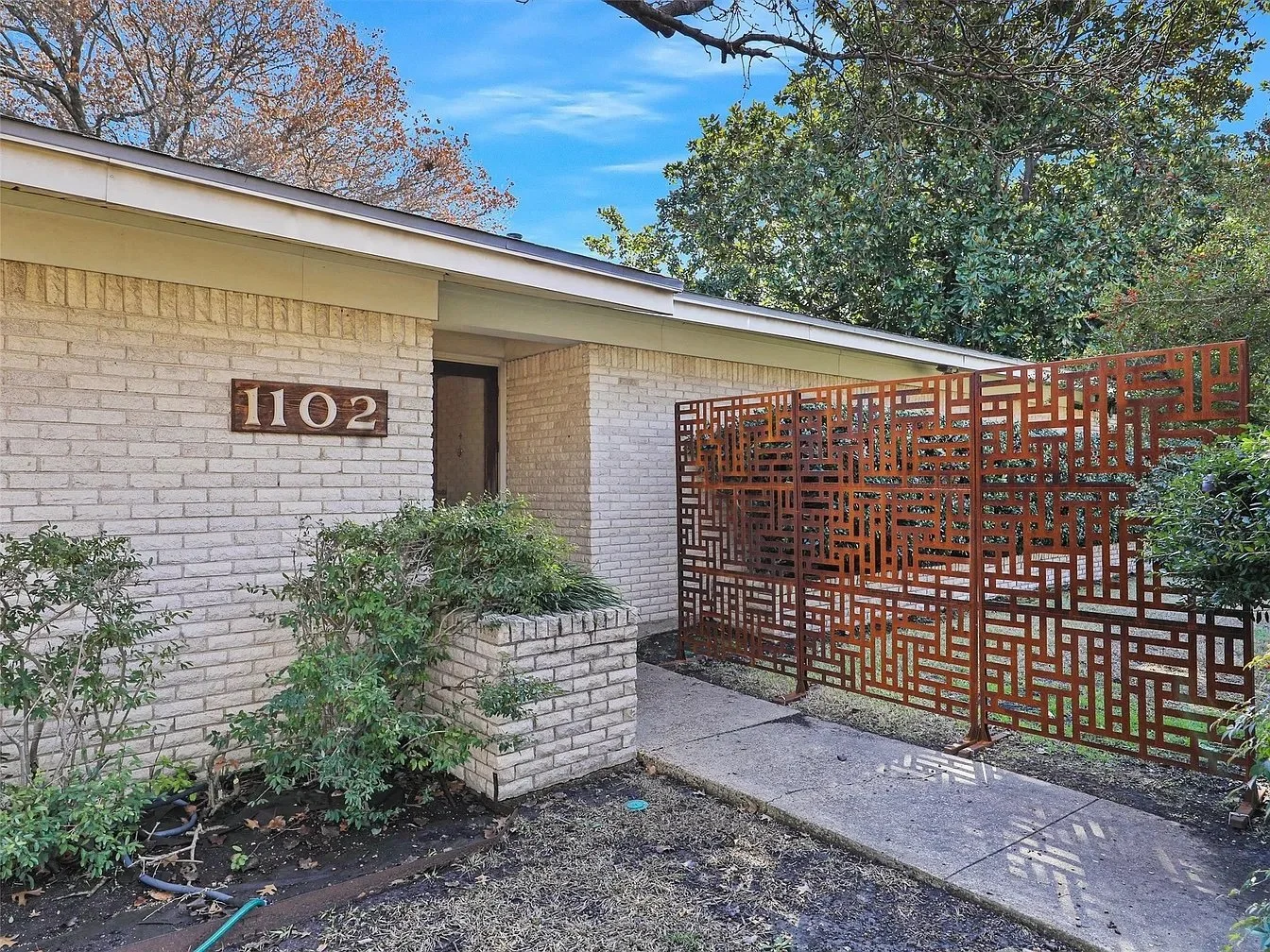 A Timeless Mid-Century Modern in McKinney, TX - $669,000