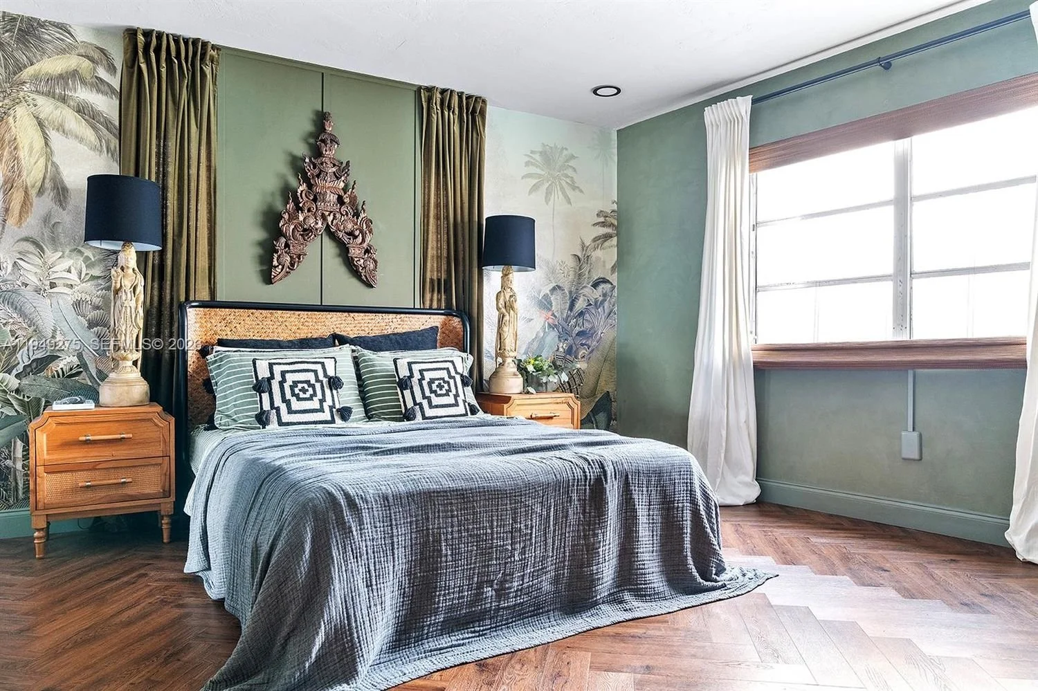 Eclectic Touches in Miami Beach, FL - $335,000