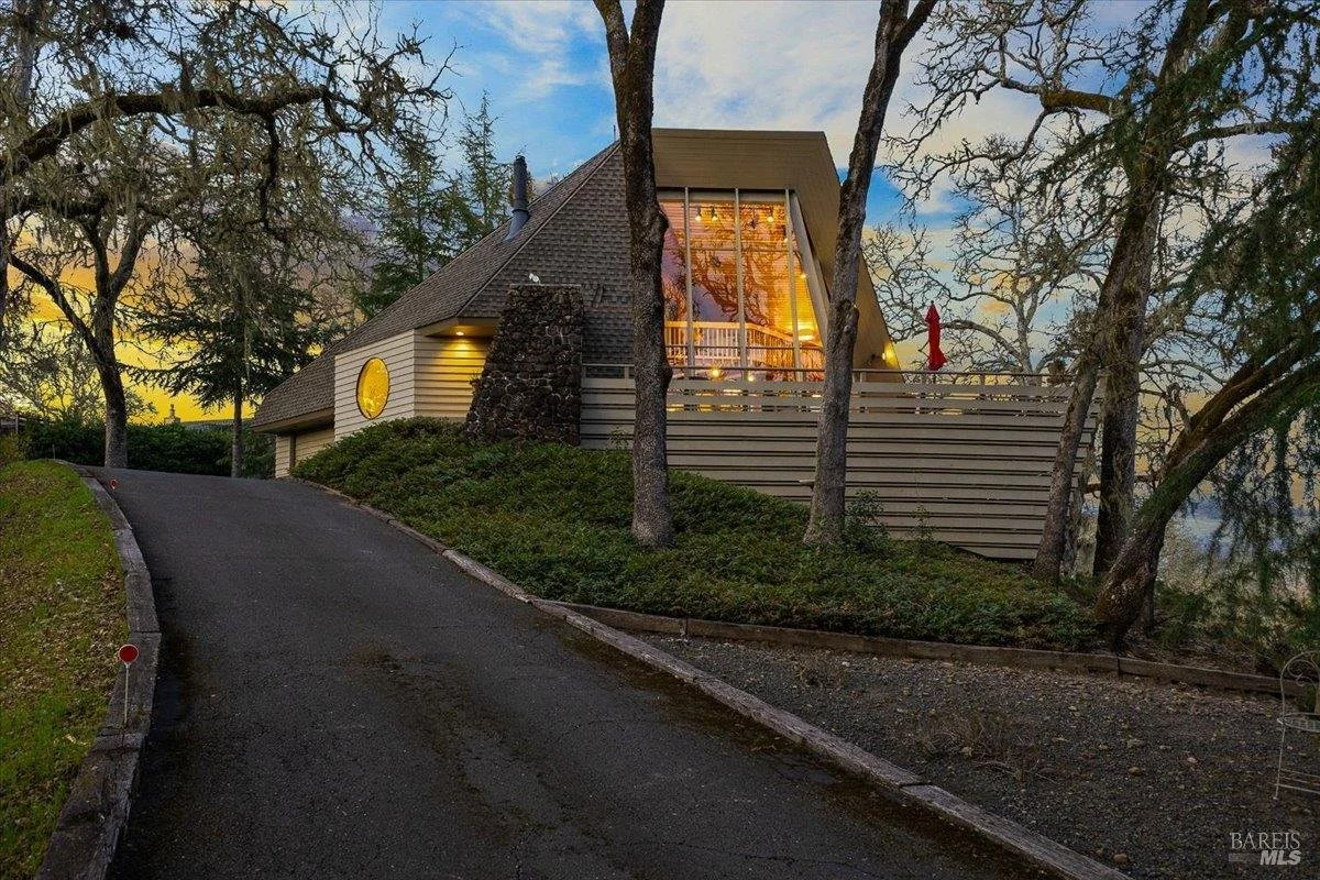 A Ken O'Connor Design on Over 3 Acres - $1,750,000