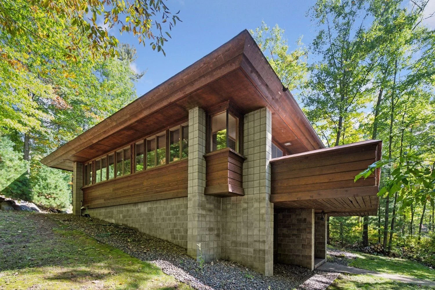 A Cedar Mid-Century Modern on North Pipe Lake - $689,000