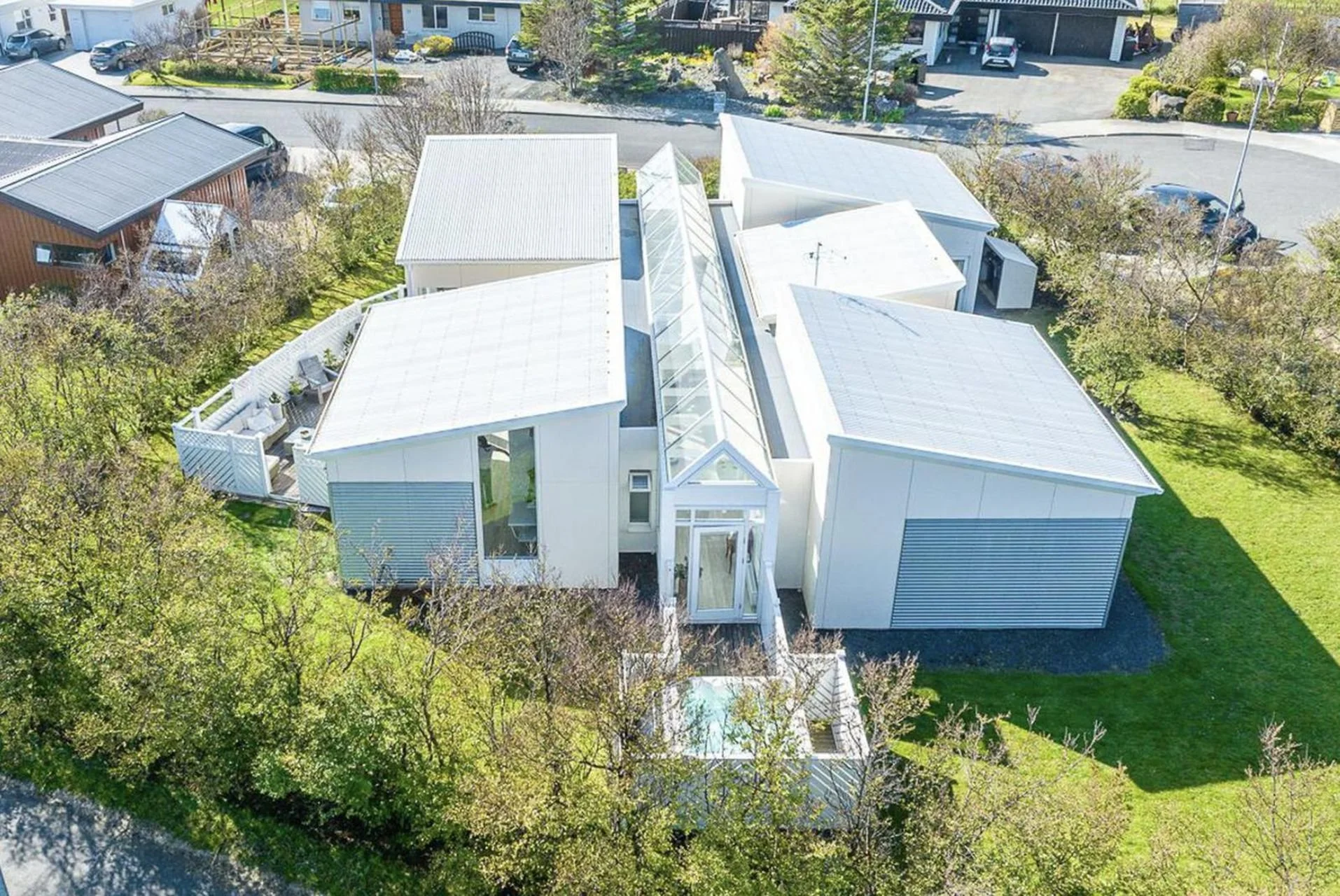 A Jakob Líndal Forstofa Design in Iceland - $1.38m