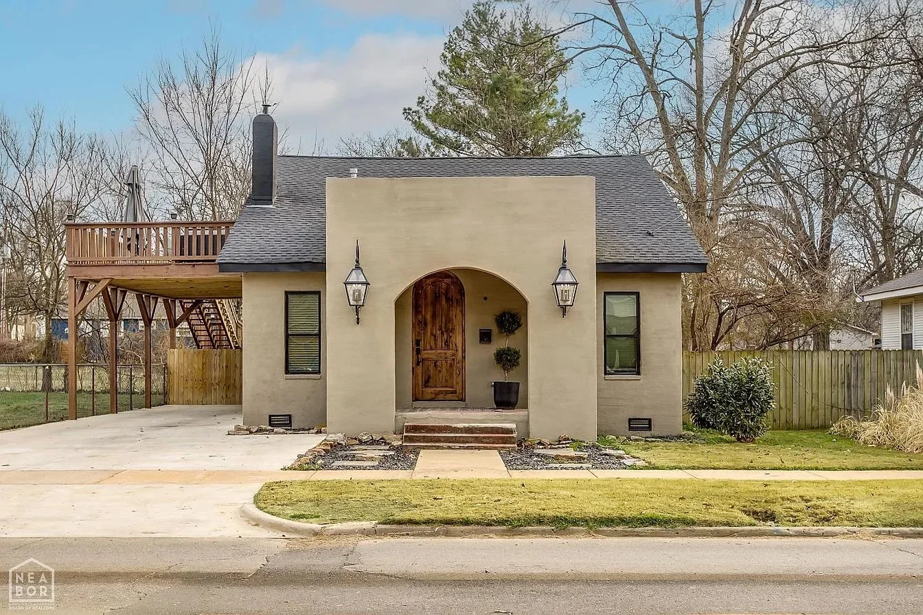 A Moody Design in Jonesboro, AR - $260,000