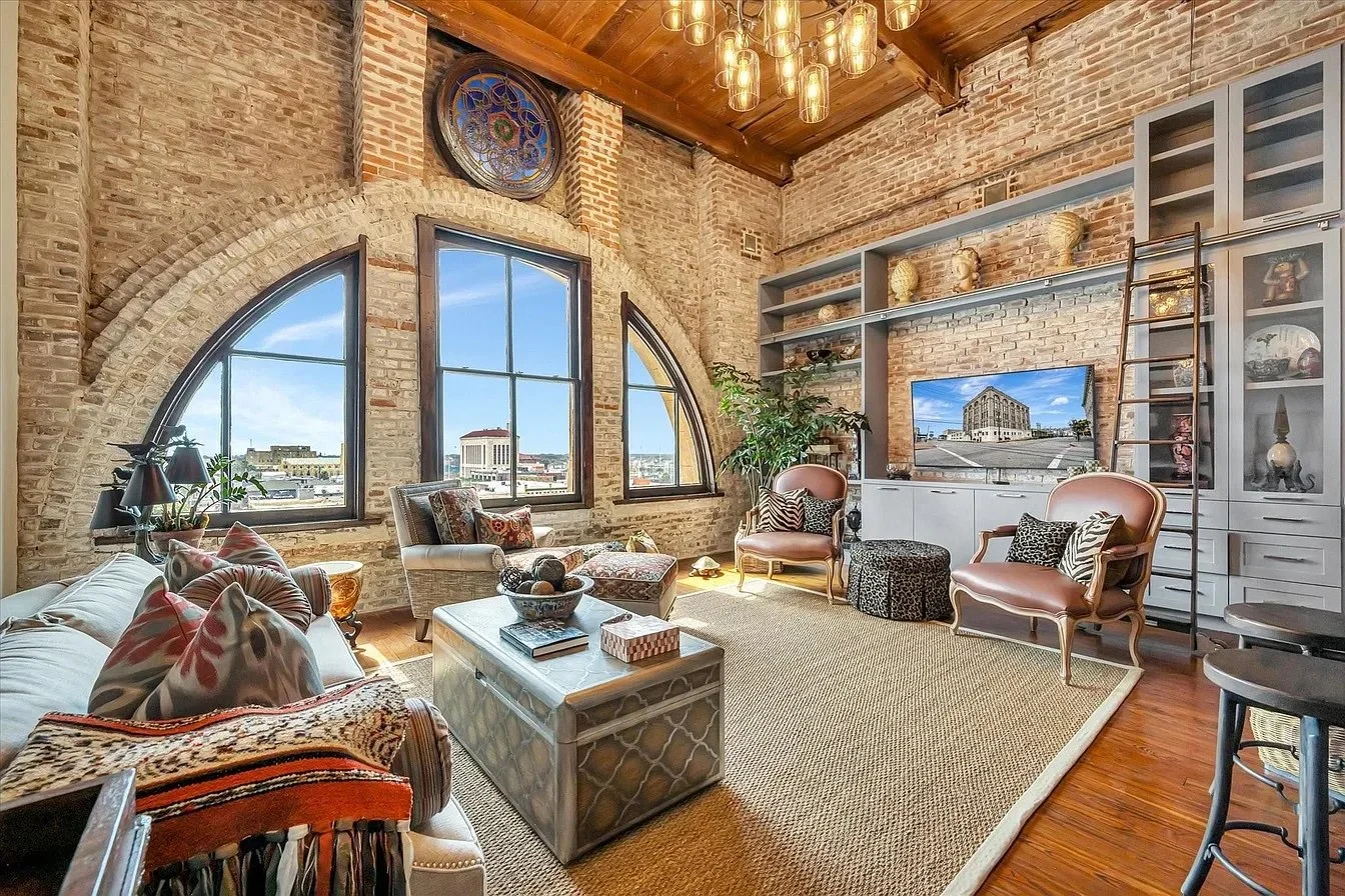 A Condo in Galveston, TX - $399,000