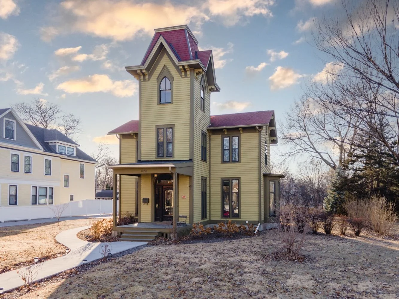 The Smyth-Jackson House in Rock Island, IL - $325,000