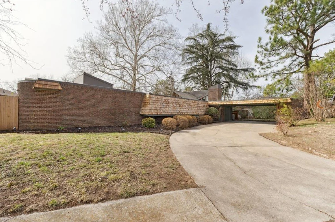 A Dean Bryant Vollendorf Design in Norman, OK - $385,000