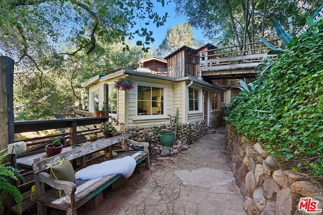 An Acre in Topanga, CA - $1,295,000