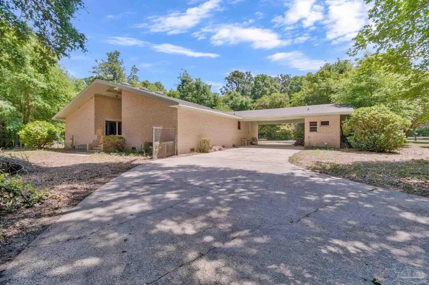 A 1965 Mid-Century Ranch in Pensacola, FL - $350,000