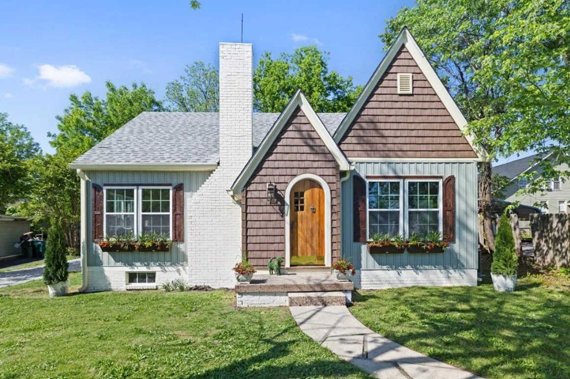 A Cottage in Madisonville, KY - $224,900