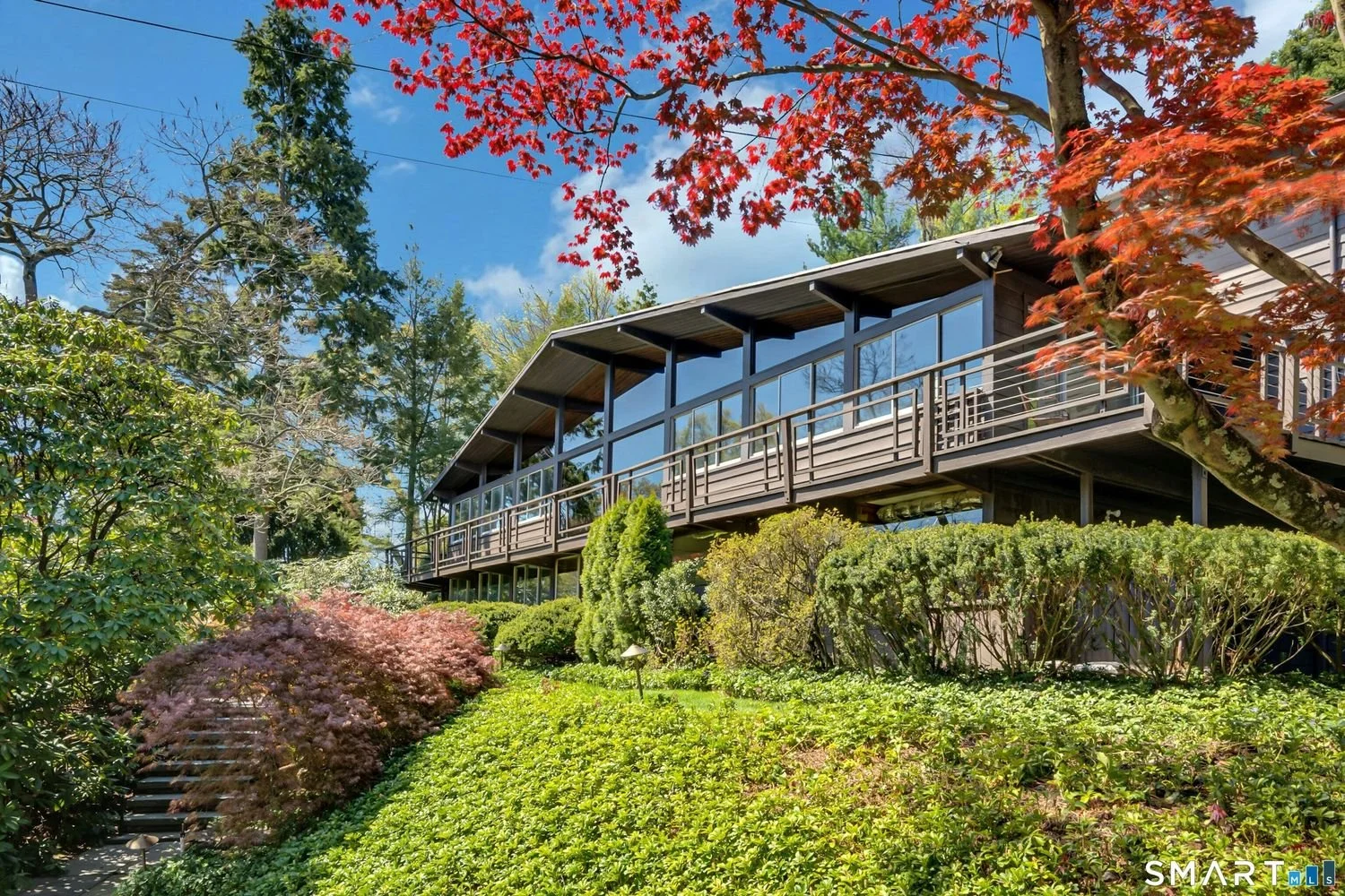 A Mid-Century Modern Home in Riverside, CT - $3,200,000