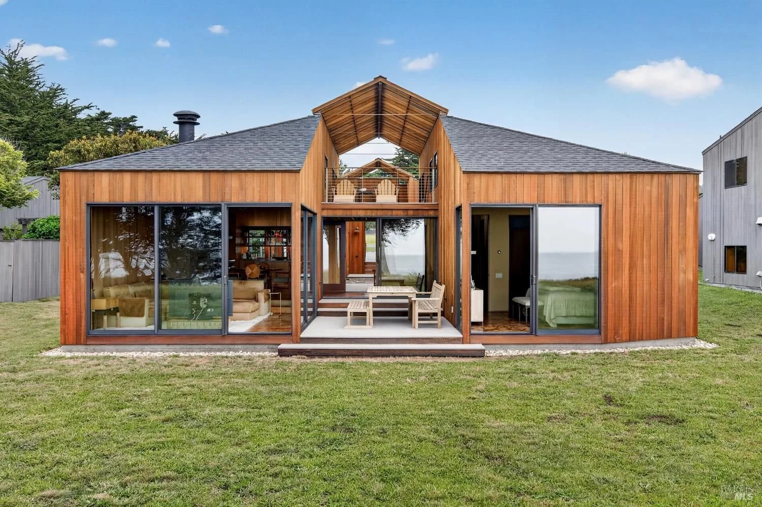 A Turnbull, Griffin &amp; Haesloop Design on the Coast - $3,450,000