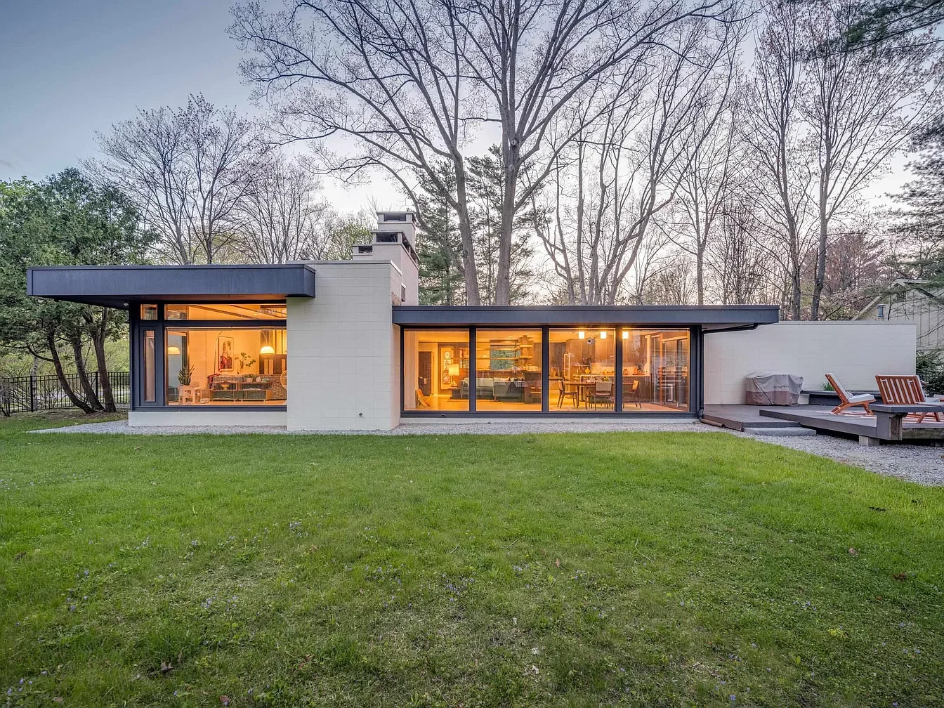  Jackson Hallett’s Dean House in Midland, MI - $635,000