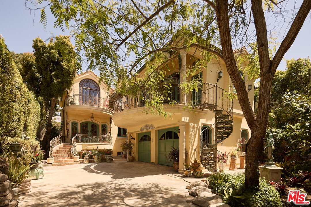 Old World Charm in Santa Monica, CA - $6,195,000