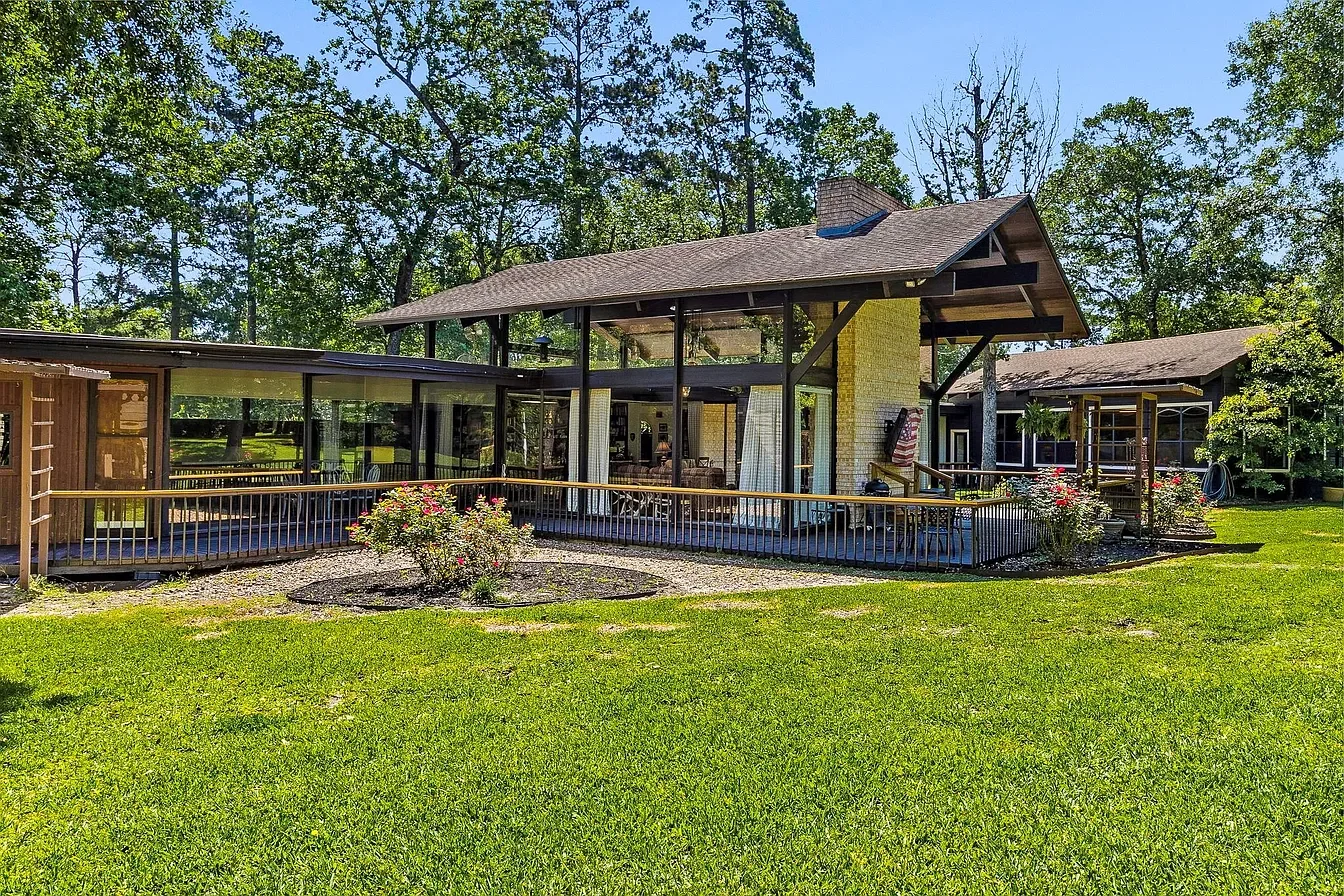 1.3 Acres in Conroe, TX - $745,000