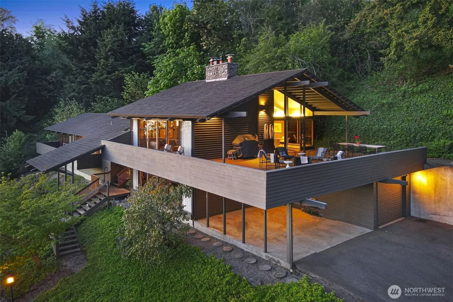 A Ralph Anderson Design in Shoreline, WA - $2,600,000