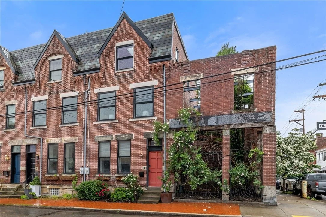 A Rowhome in Pittsburgh, PA - $750,000