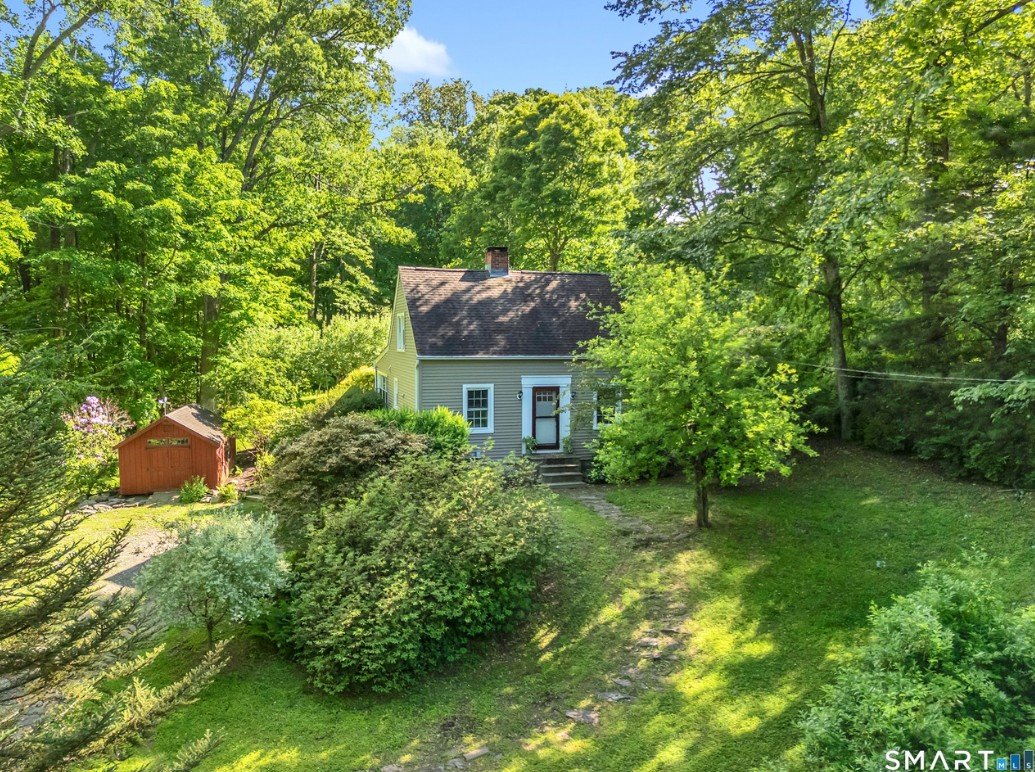 A Charming Cape in Southbury, CT - $450,000