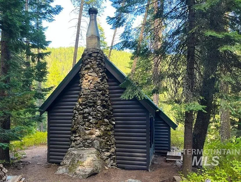 A Mountain Cabin in Banks, ID - $275,000