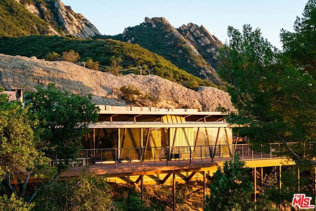A Harry Gesner Design on 4.7 Acres - $3,000,000