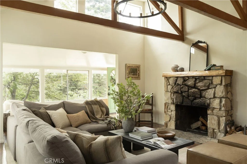 A Charming 1925 Cottage in Twin Peaks, CA - $555,000