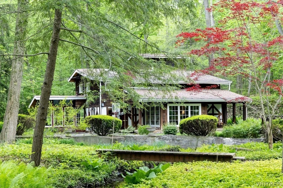 1.2 Acres in Elma, NY - $459,000