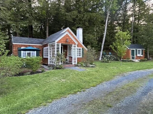 A Cozy Cottage in Madison, ME - $219,000