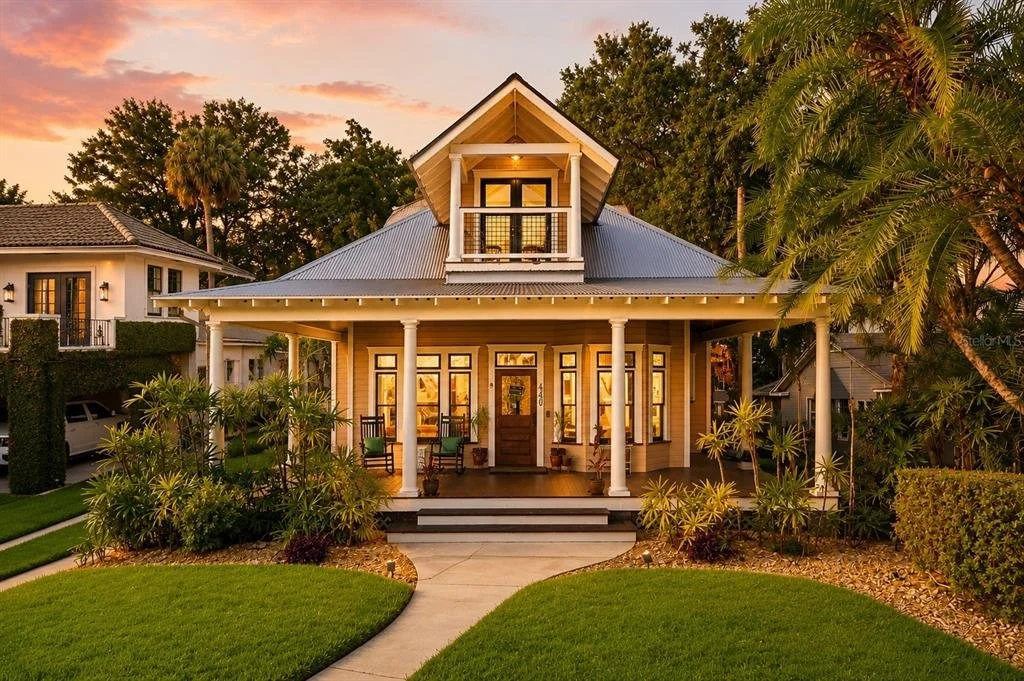 Open Concept in the Historic Lake Cherokee District - $989,900