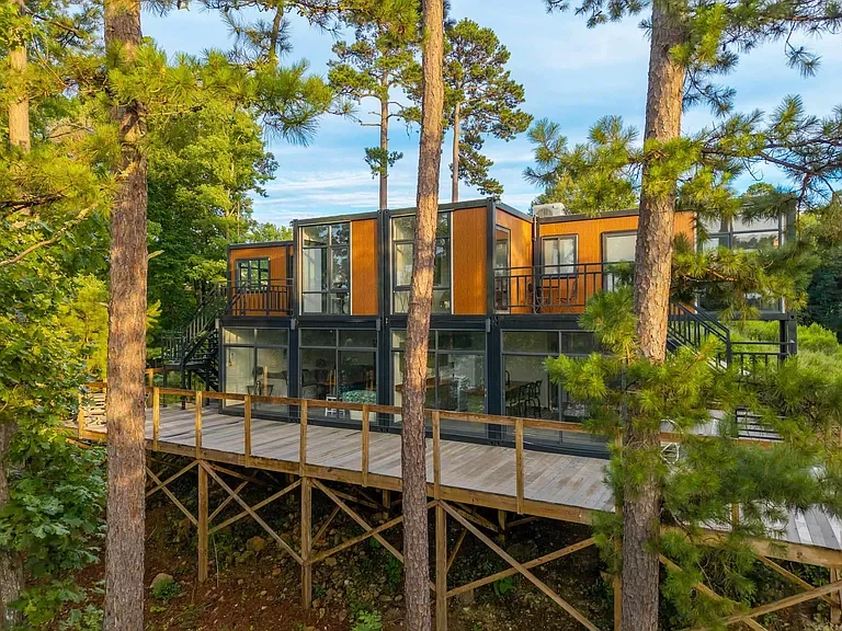 A Duplex in Hot Springs National Park, AR - $330,000