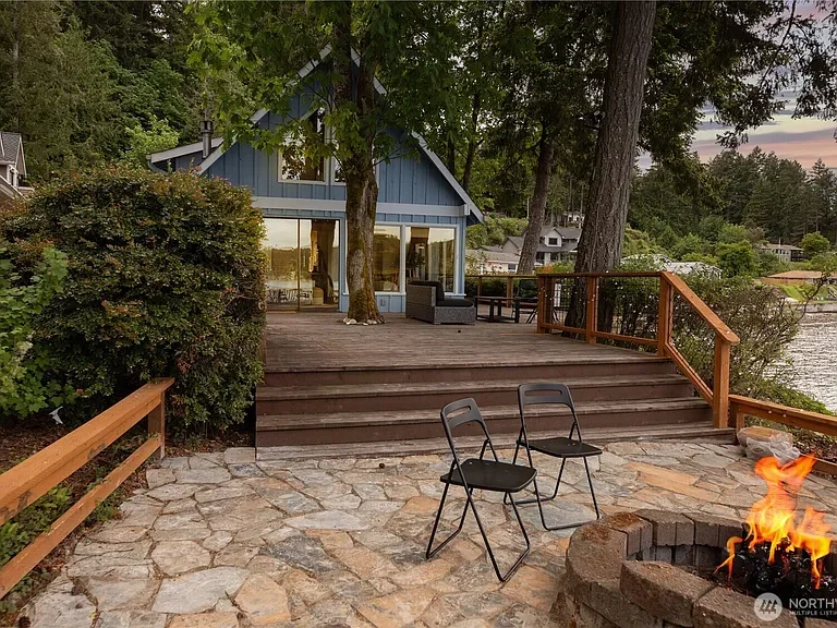 Waterfront in Port Orchard, WA - $910,000