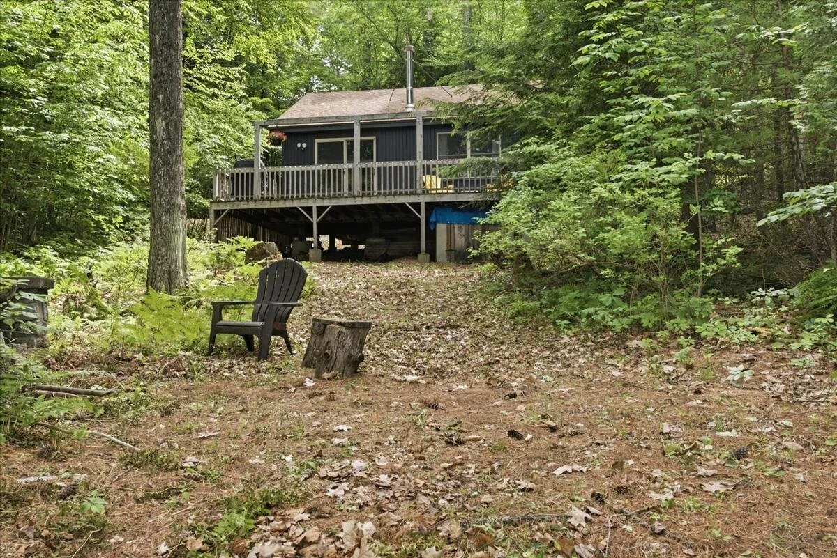 A Charming Cottage on Berry Pond - $305,000