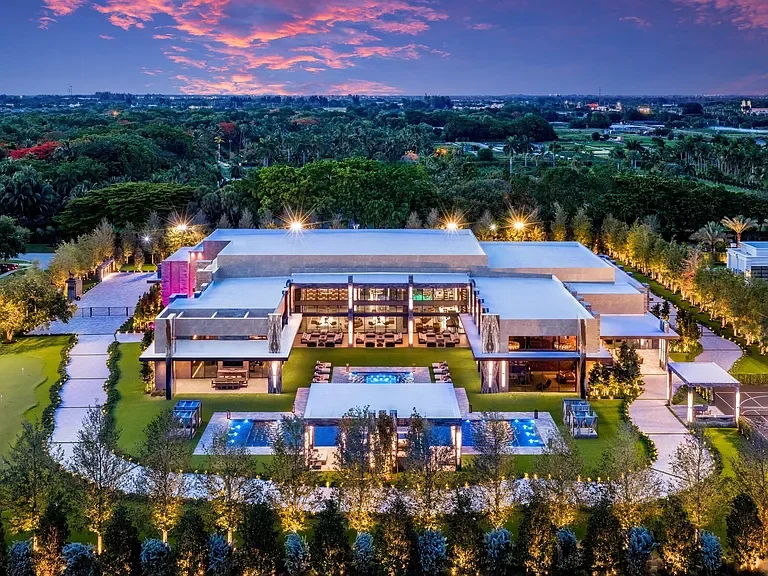 Villa Skyfall by Aldo Stark - $85,000,000