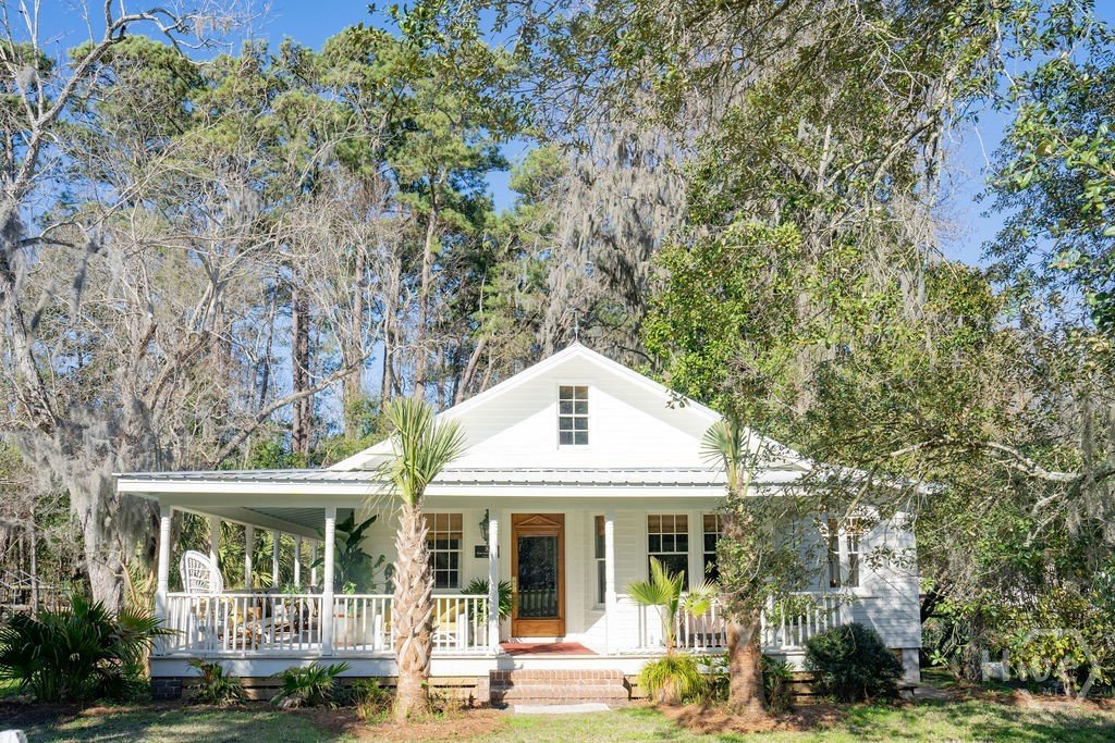 A 1930 Cottage in Savannah, GA - $975,000