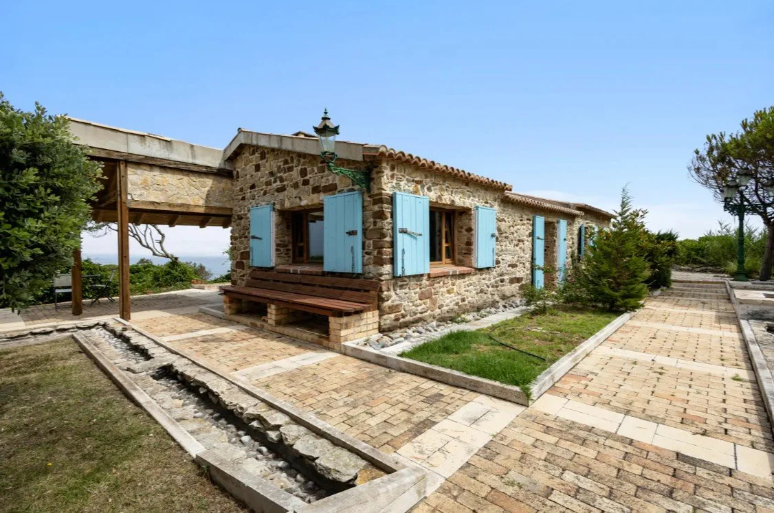 6 Acres in Portugal - €660,000