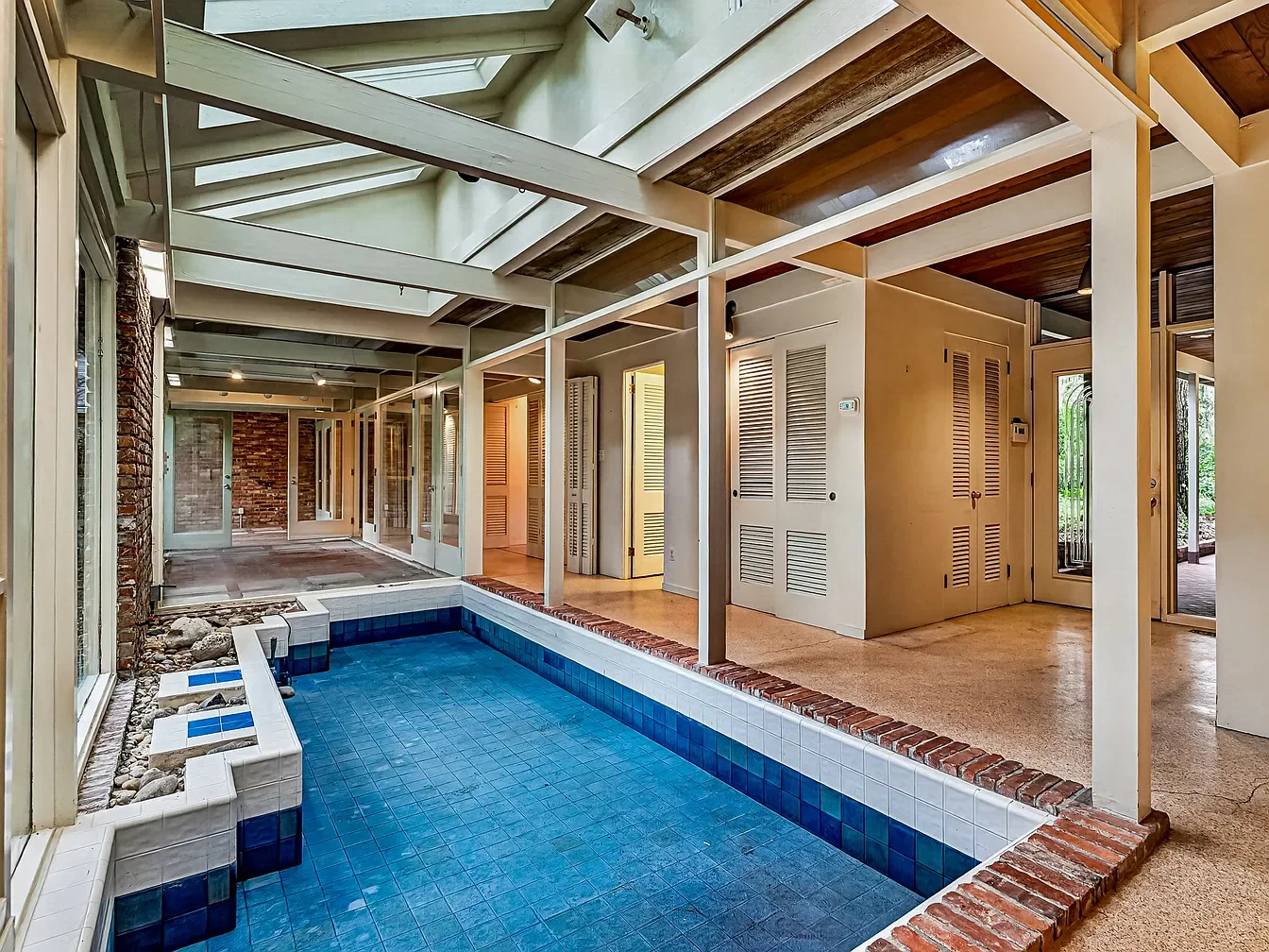 Mid-Century Modern in Tallahassee, FL - $550,000