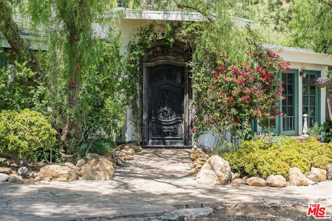 Over 2 Acres in Malibu, CA - $2,899,000