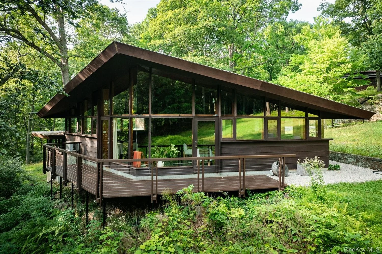 A 1956 David Henken Design on Over 17 Acres - $1,700,000